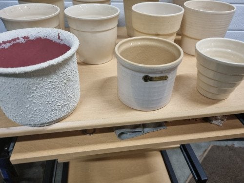 Bloempotten creme kleurig veel, klein en groot, Ophalen of Verzenden, 'T Olde Gre-j, Info@toldegrej.nl, Endepoelstraat 20f Didam