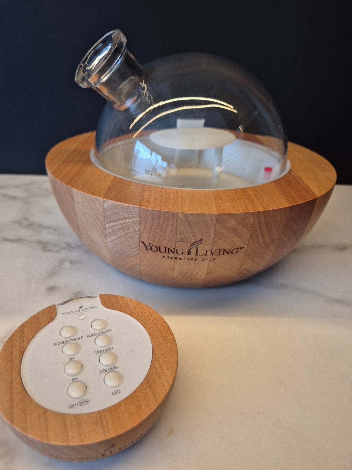Young Living Aria Ultrasonic Diffuser in zeer nette staat, Ophalen of Verzenden, Zo goed als nieuw