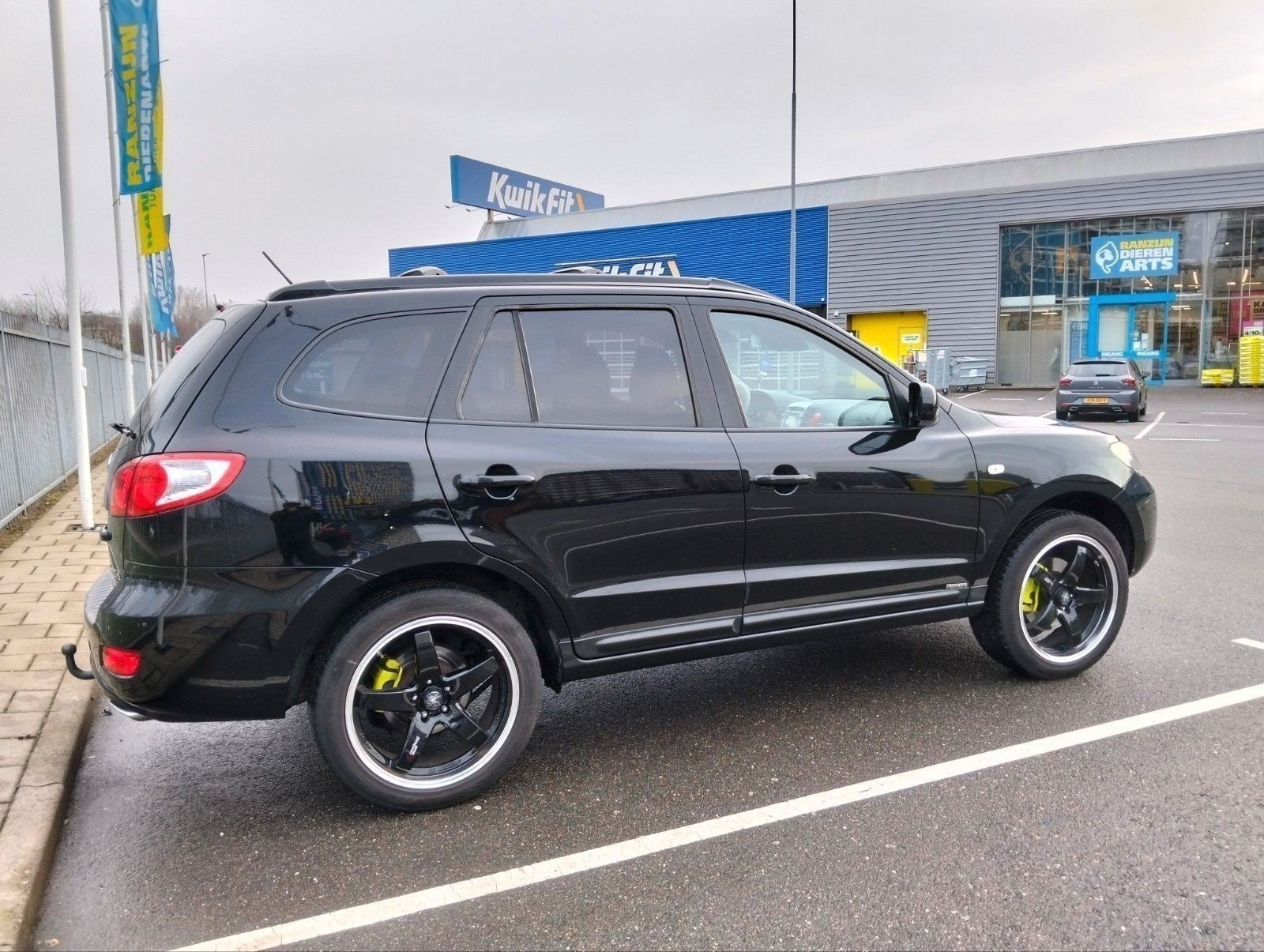 Hyundai Santa Fe 2.7 2WD 2007 Zwart, Auto's, Voorwielaandrijving, Santa Fe, 2000 kg, Zwart