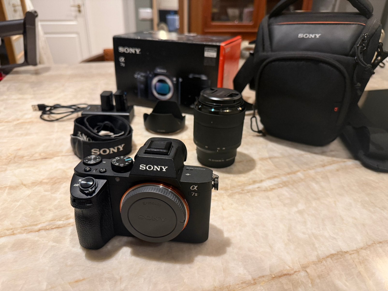 Sony A7II body + Sony FE 28-70mm f/3.5-5.6 OSS lens, Ophalen, Zo goed als nieuw, Sony, Geen optische zoom