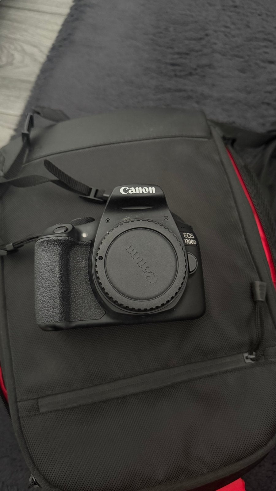Canon EOS 1300D spiegelreflexcamera met 18-55mm lens, Spiegelreflex, Canon, Zo goed als nieuw, 4 t/m 7 keer