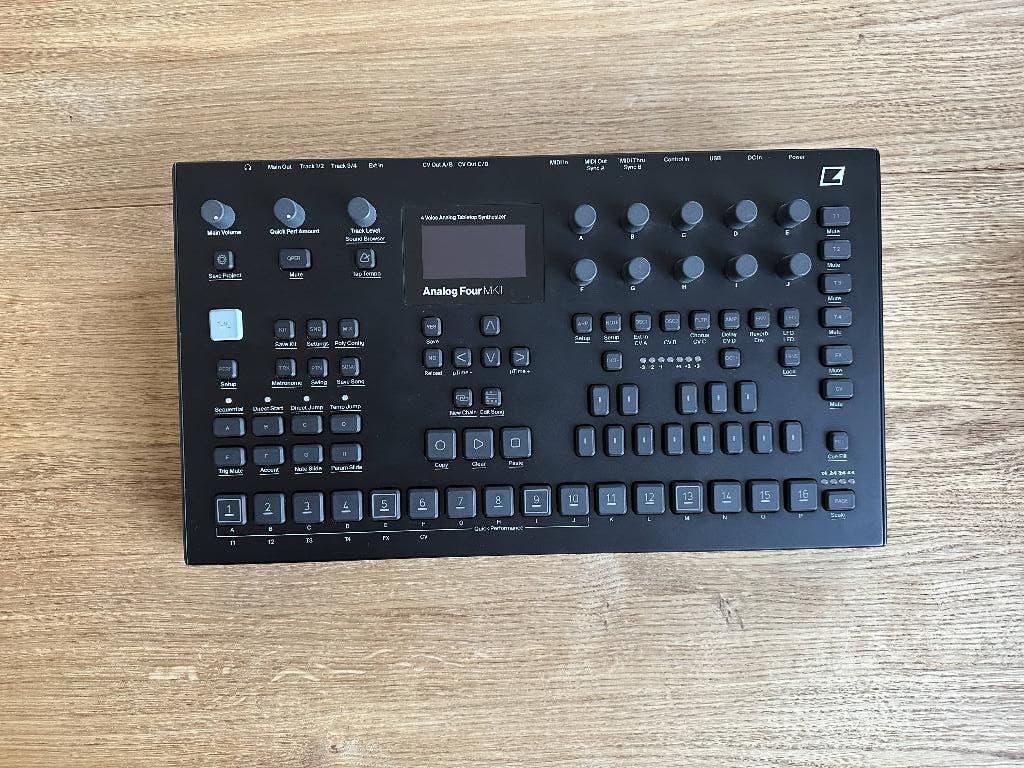 Elektron Analog Four MK2, Overige merken, Zo goed als nieuw, Met standaard, Overige aantallen
