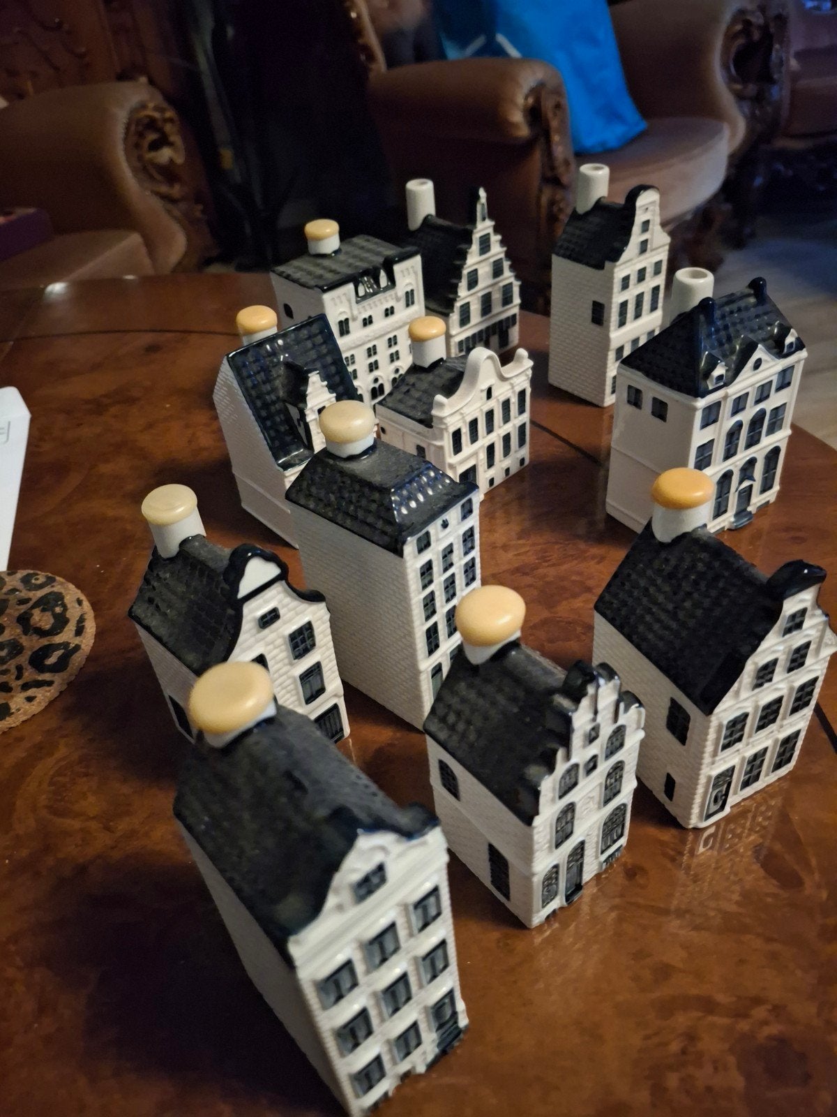 11 KLM huisjes, Ophalen