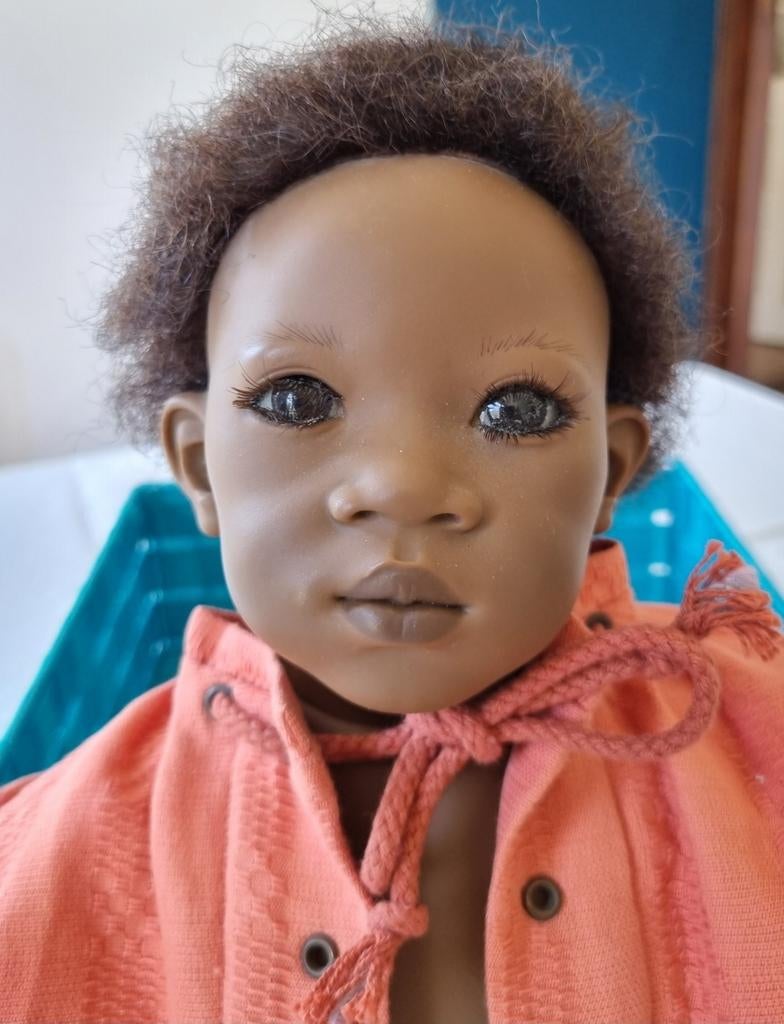 Annette Himstedt pop 'Pemba' 1992, Verzamelen, Poppen, Ophalen of Verzenden, Pop