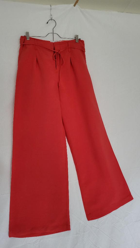 Bershka linnen broek, maat 40, rood, Maat 38/40 (M), Lang, Gedragen, Rood