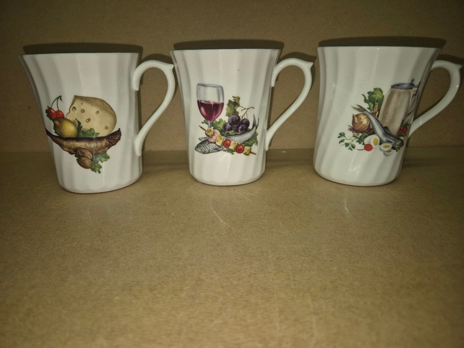 fine bone china porseleinen mokken, Verzamelen, Ophalen of Verzenden, Zo goed als nieuw, Porselein