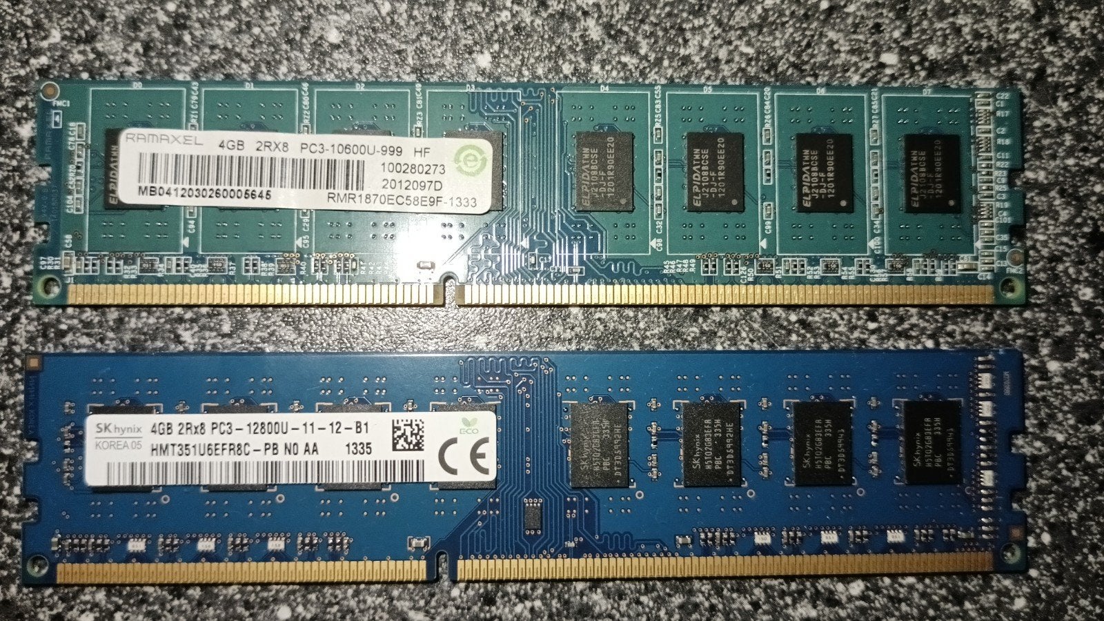 2x 4GB DDR3 RAM Geheugen, Computers en Software, RAM geheugen, 8 GB, DDR3, Ophalen of Verzenden, Zo goed als nieuw
