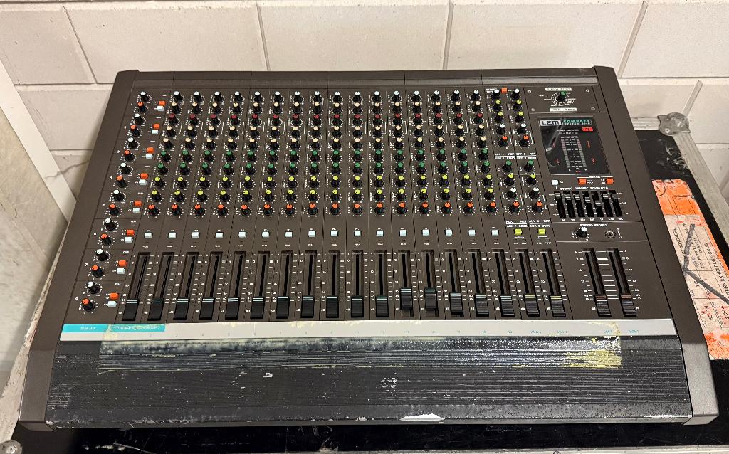 LEM Compact System 16-8 te koop, Ophalen of Verzenden, Gebruikt, 20 kanalen of meer, Microfooningang
