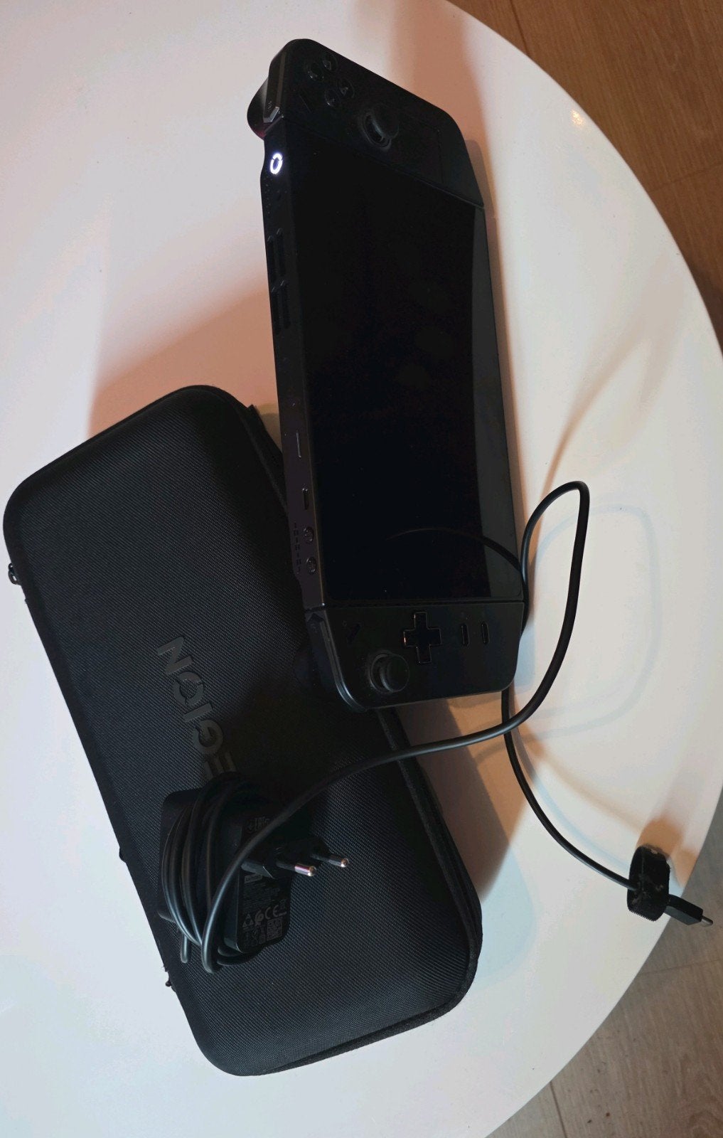 Foto 5 van Lenovo Legion Go Z1 Extreme 500GB Handheld Gaming PC