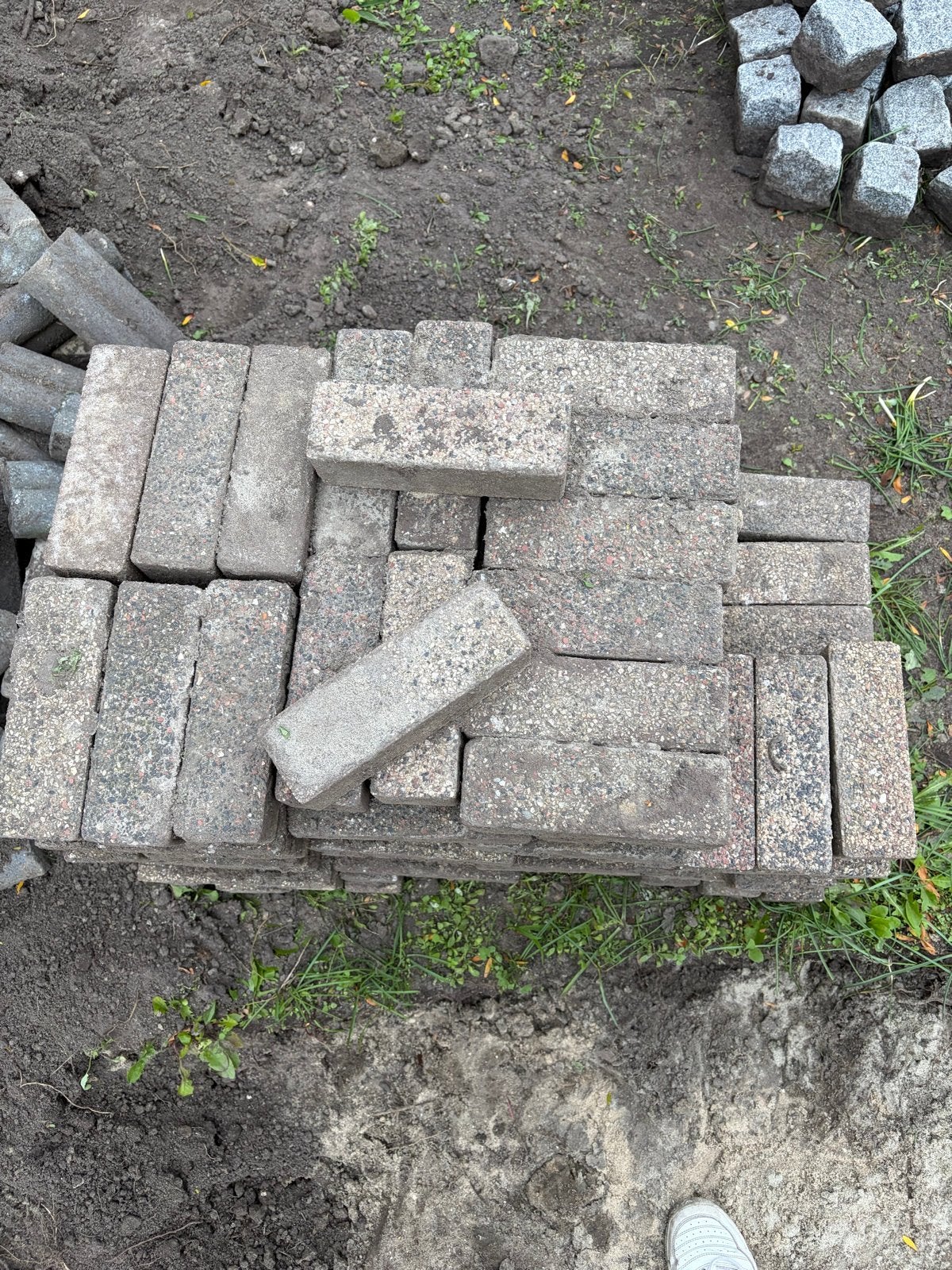 Gratis gebruikte klinkers - 2,5 m², Tuin en Terras, Ophalen, Gebruikt, Klinkers, Minder dan 5 m²