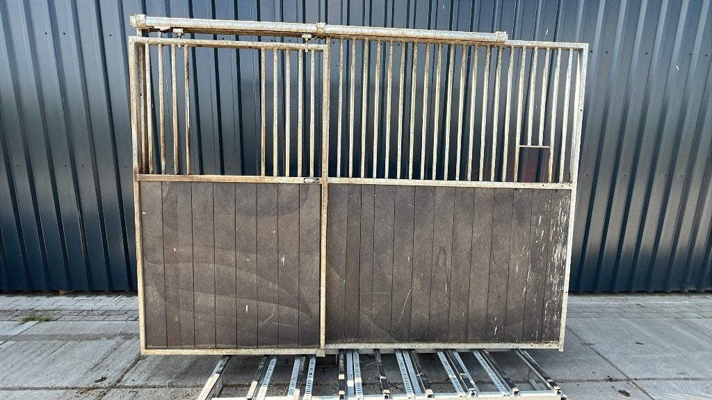 Diverse paardenboxen van 3 bij 3.5 meter | Gebruikt | Zwart, Dieren en Toebehoren, Stalling en Weidegang, Weidegang