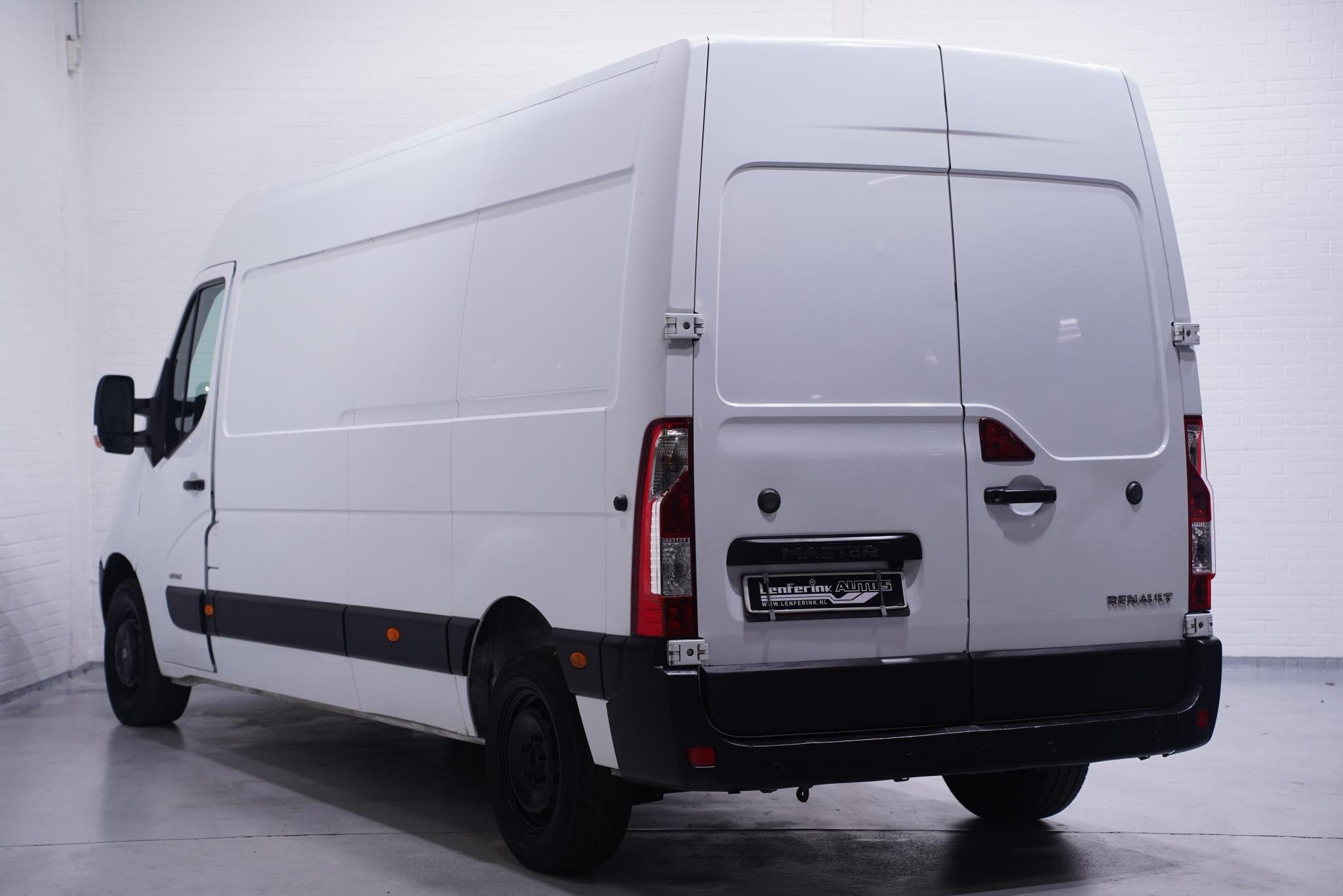 Renault Master 2.3 dCi 125 pk L3H2 Airco, Camera Cruise Cont, Auto's, Euro 5, Gebruikt, Zwart, 4 cilinders