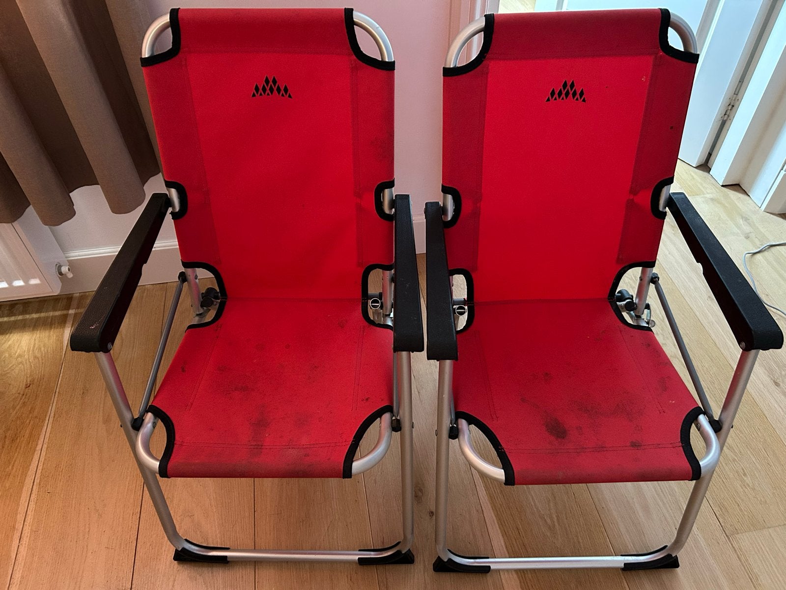 2x Rode opvouwbare kinder campingstoelen, Caravans en Kamperen, Kampeermeubelen, Ophalen, Gebruikt, Campingstoel