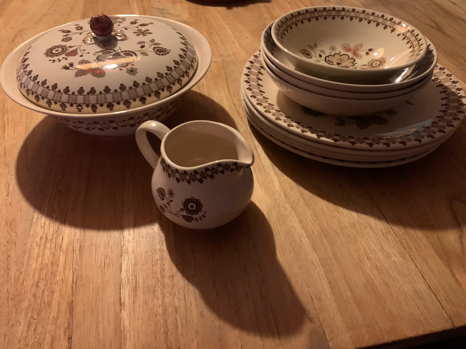 Johnson Bros 'Jamestown' Servies - Vintage Set, Overige merken, Klassiek, Overige typen, Ophalen of Verzenden