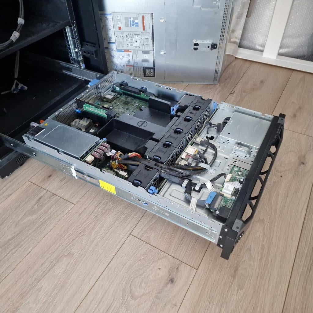 Dell PowerEdge R520 Server - 192GB - Met Railkit, Ophalen, Gebruikt, 2 tot 3 Ghz, Geen harde schijven inbegrepen