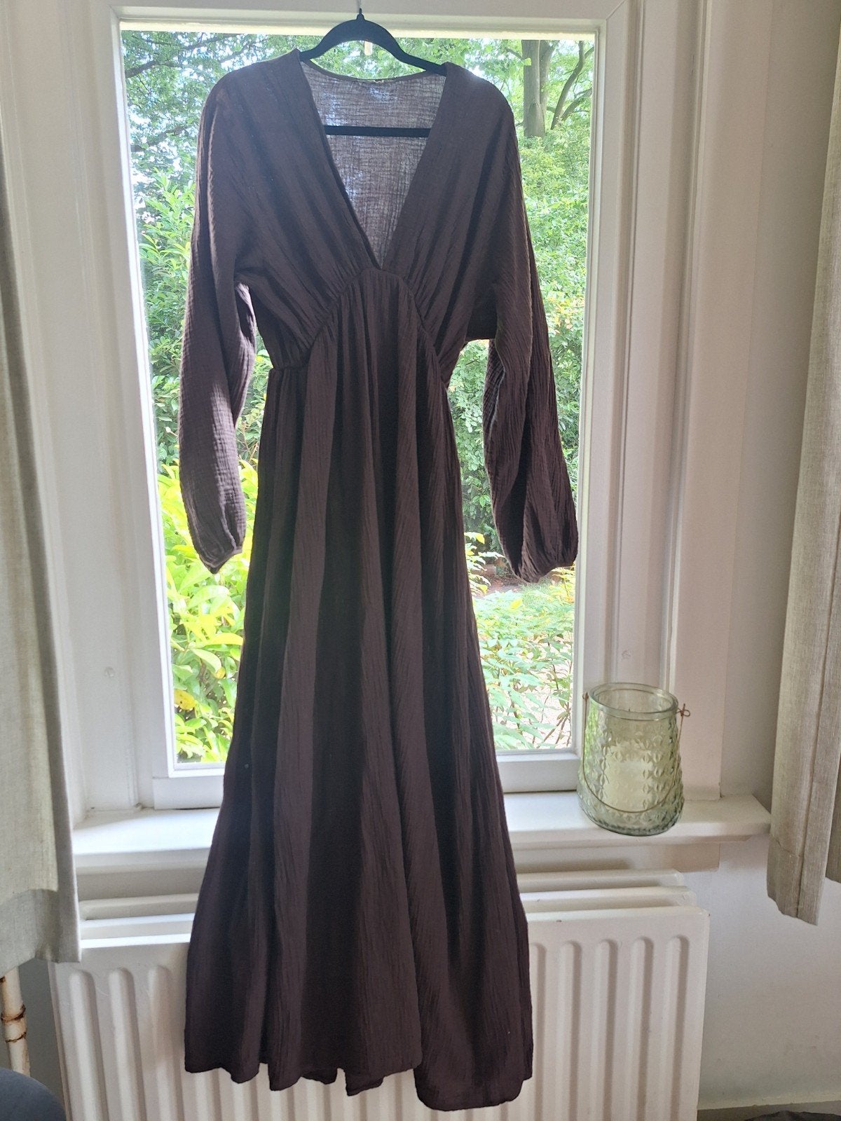Maxidress lange jurk XXL bruine mousseline bloemetjesdetail, Kleding | Dames, Jurken, Bruin, Maat 46/48 (XL) of groter, Ophalen of Verzenden