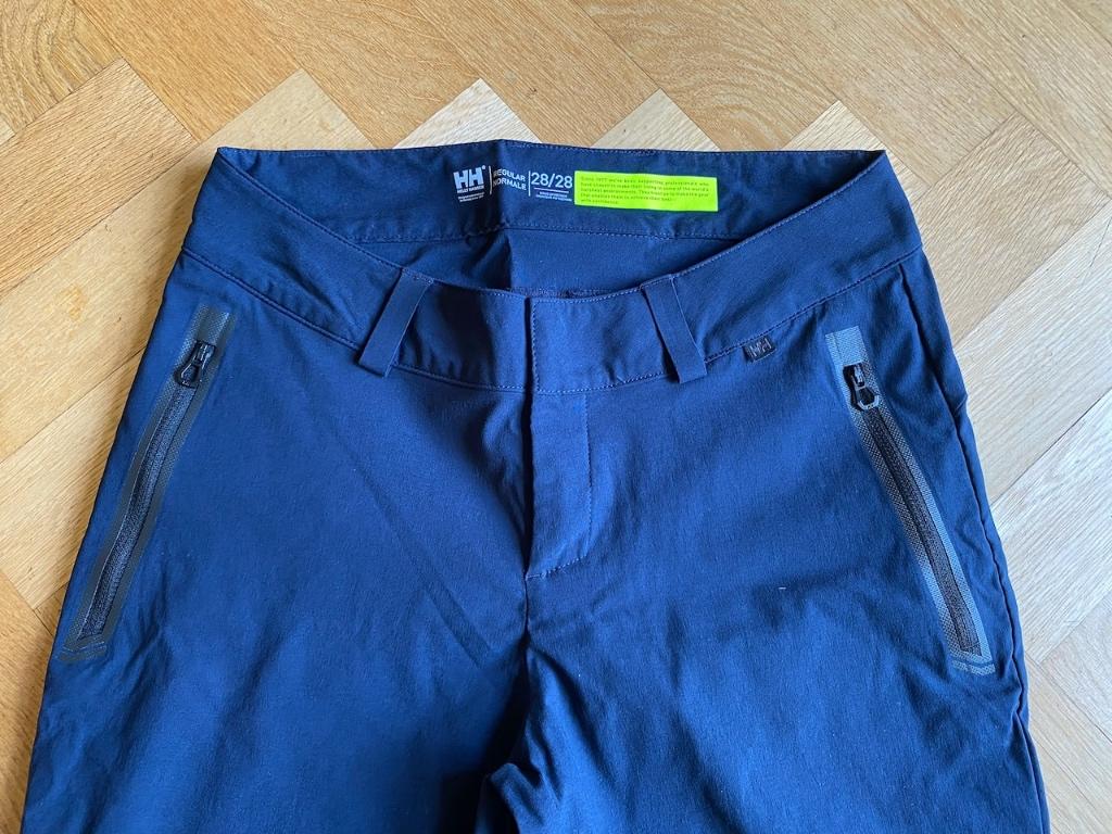Donkerblauwe (zeil)broek Helly Hansen maat 28/28 (mt 36), Kleding | Dames, Ophalen of Verzenden, Zo goed als nieuw, Maat 36 (S)