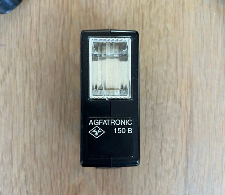 Agfa Agfatronic 150 B vintage cameraflitser + tasje, Ophalen of Verzenden, Gebruikt, Agfa