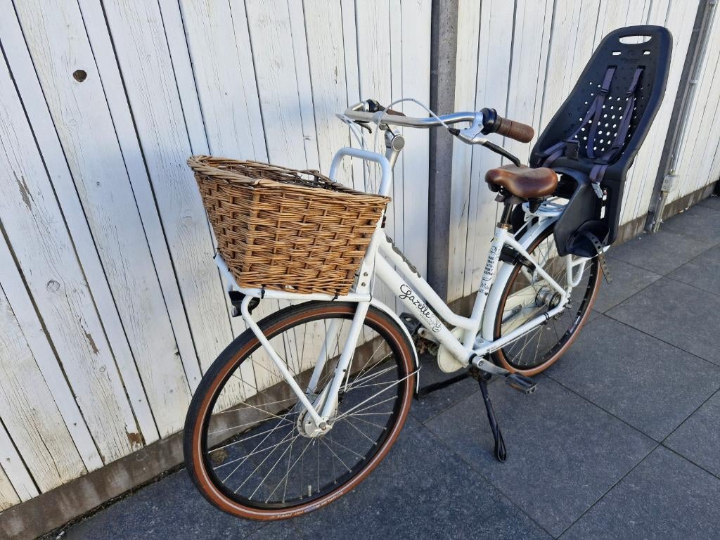 Gazelle Miss Grace + Rieten bak + Kinderzitje achterkant, Fietsen en Brommers, Fietsen | Dames | Damesfietsen, Ophalen, Gebruikt