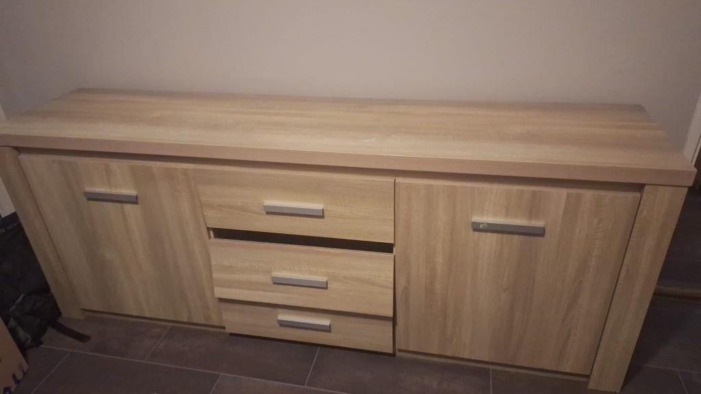 Gratis Dressoir, Ophalen, Overige materialen, Gebruikt, Met deur(en)