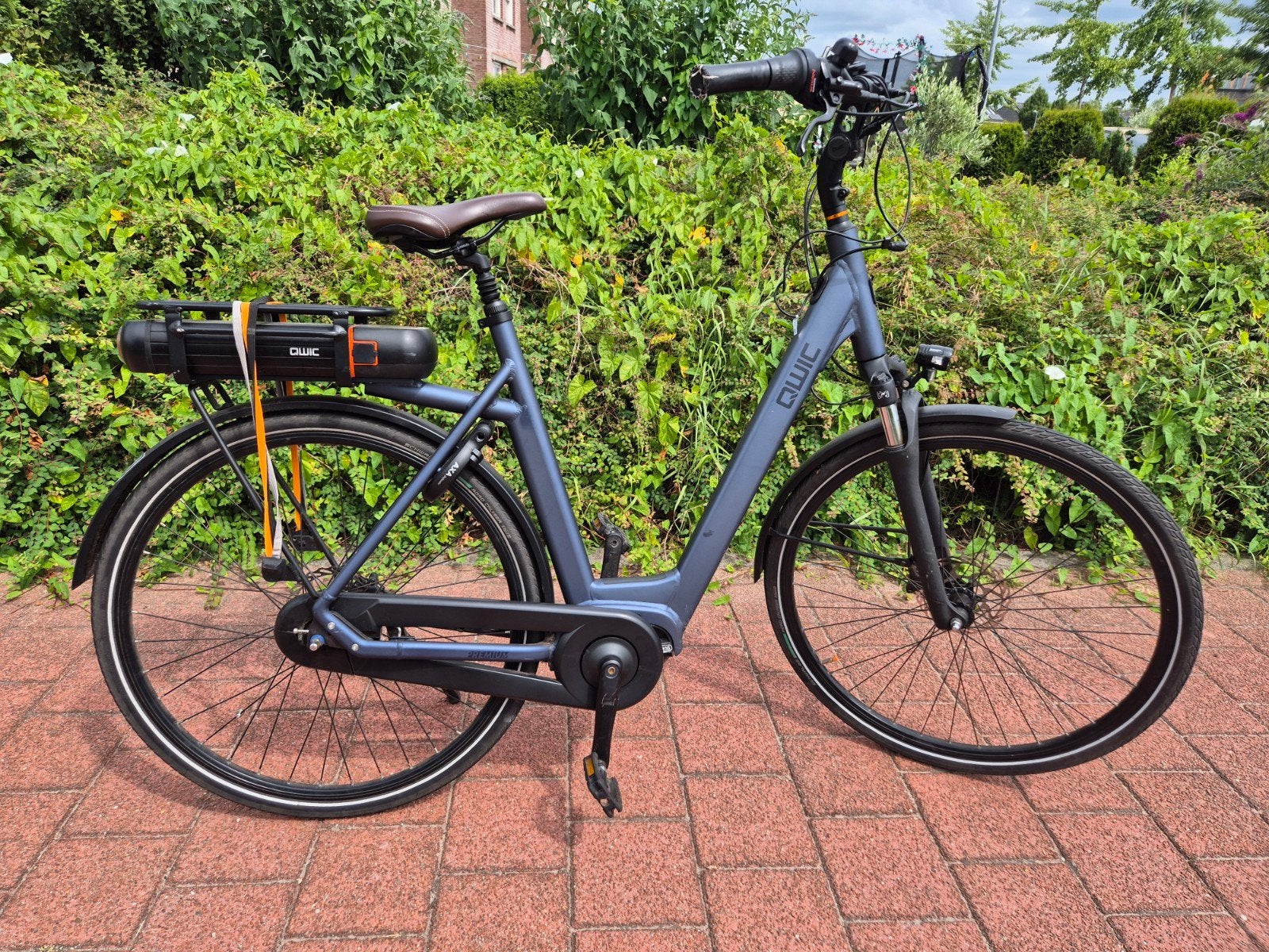 Qwic elektrische fiets - 3 jaar oud, 3800 km, accu 100%, Fietsen en Brommers, Ophalen, Qwic, Gebruikt, 50 km per accu of meer