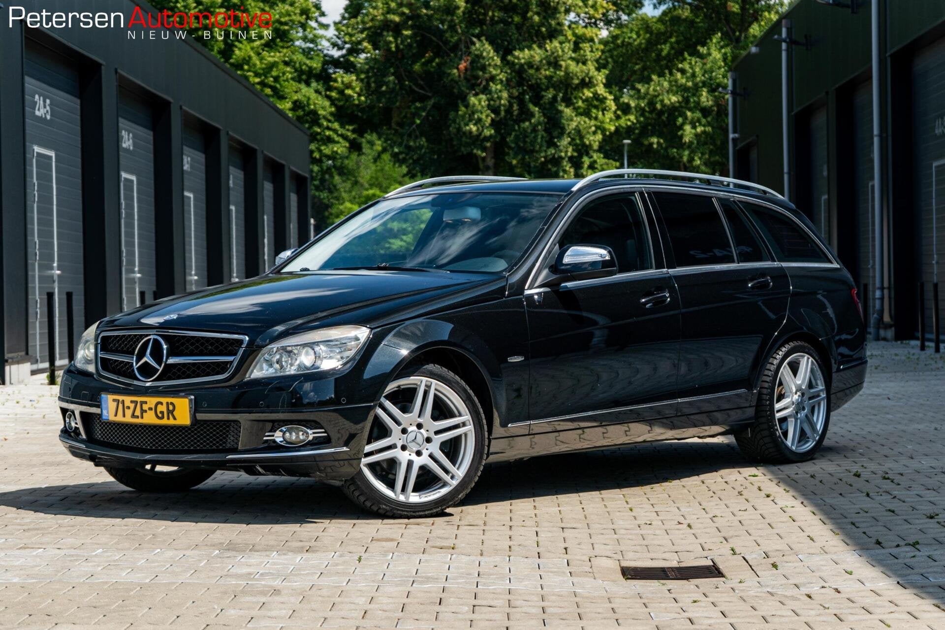 Mercedes C-klasse Estate 280 Avantgarde *Automaat*, Automaat, Achterwielaandrijving, Zwart, 93 €/maand