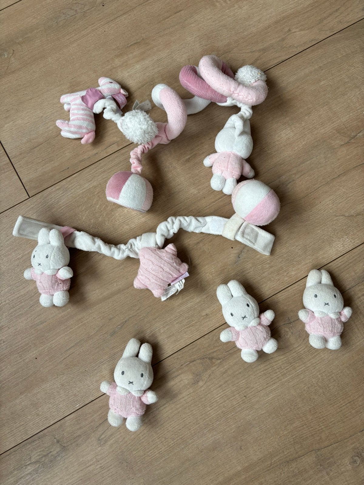 Nijntje boxspeelgoed en wagenspanners roze, Ophalen of Verzenden, Zo goed als nieuw, Overige typen