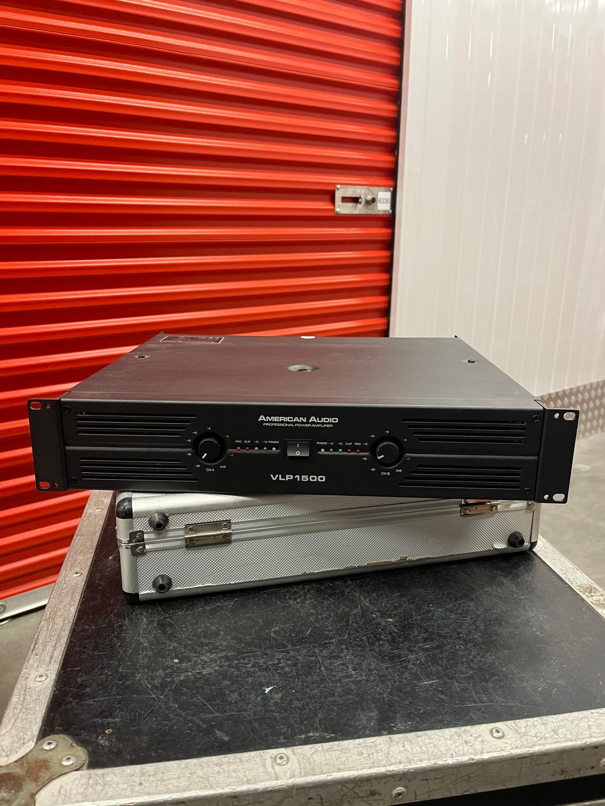 American Audio VLP1500 Professionele Eindversterker, Overige merken, Gebruikt, Ophalen of Verzenden, 120 watt of meer