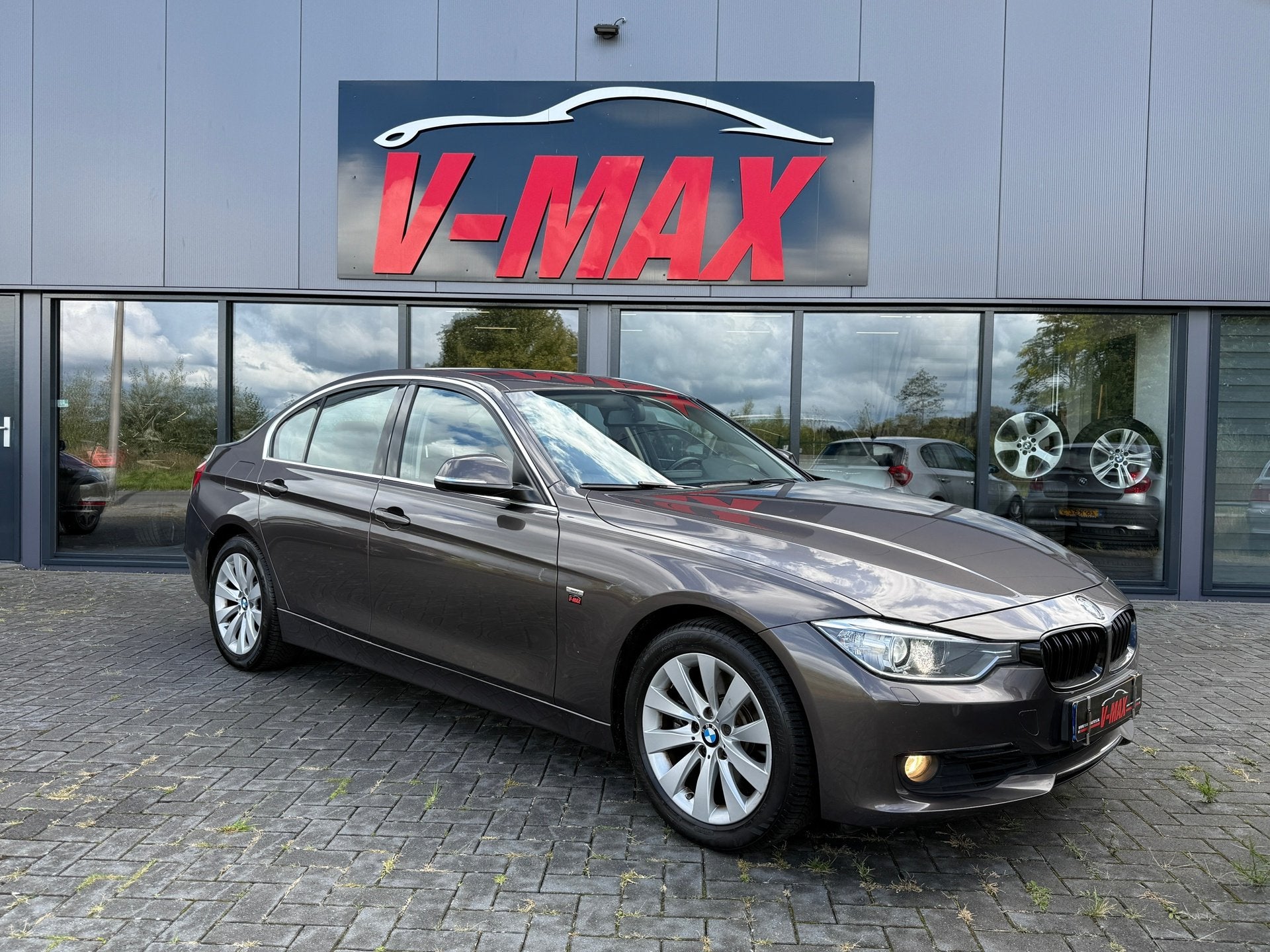BMW 3-serie 328i Aut High Exec Leder Xenon Navi Stoelverw, Auto's, BMW, Automaat, Achterwielaandrijving, Gebruikt, 4 cilinders