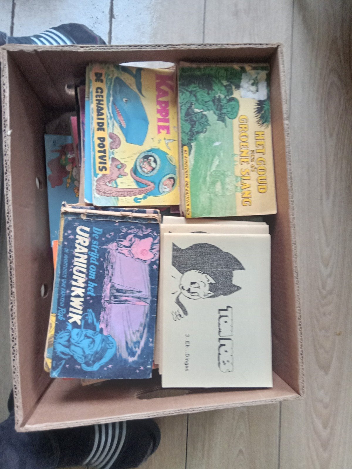 Bananendoos vol met antieke strips, Gelezen, Marten Toonder, Ophalen of Verzenden, Meerdere stripboeken