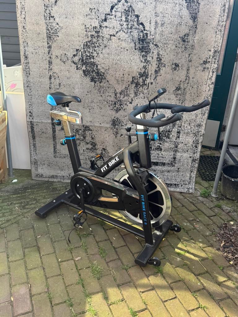 Spinfiets Fitbike Race 8 + reserve wiel - Werkt perfect, Sport en Fitness, Ophalen, Zo goed als nieuw, Spinningfiets