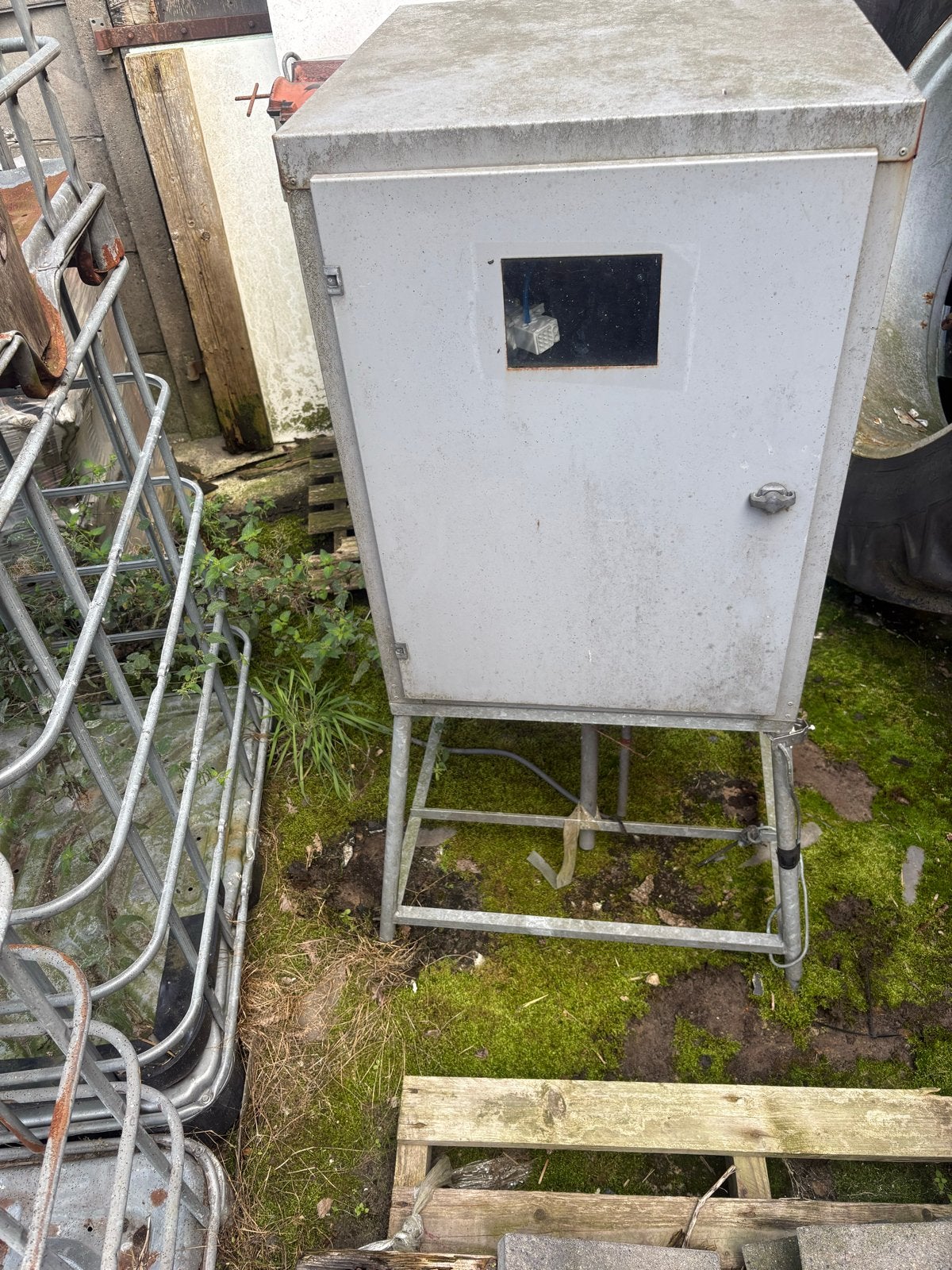 Bouw meterkast en waterput, Ophalen of Verzenden, Gebruikt, Groepenkast