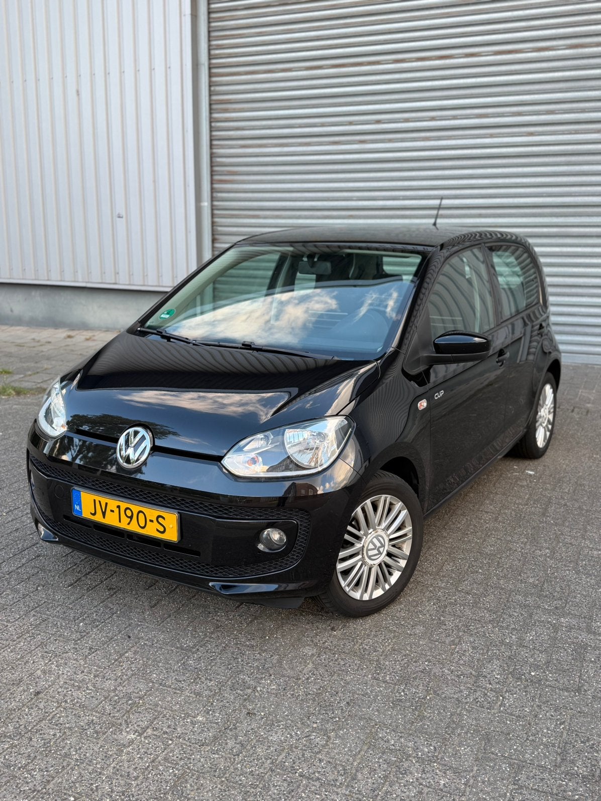 Volkswagen up! 1.0 5-DRS STOELVERWARMING ELEK RAMEN AIRCO, Stof, 74 pk, 4 stoelen, Zwart