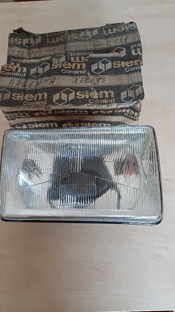 Fiat Argenta koplamp rechts. Nieuw., Ophalen of Verzenden, Nieuw, Fiat