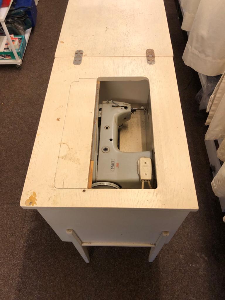 Pfaff naaimachine met inbouwtafel, Hobby en Vrije tijd, Naaimachines en Toebehoren, Ophalen of Verzenden, Gebruikt, Naaimachine