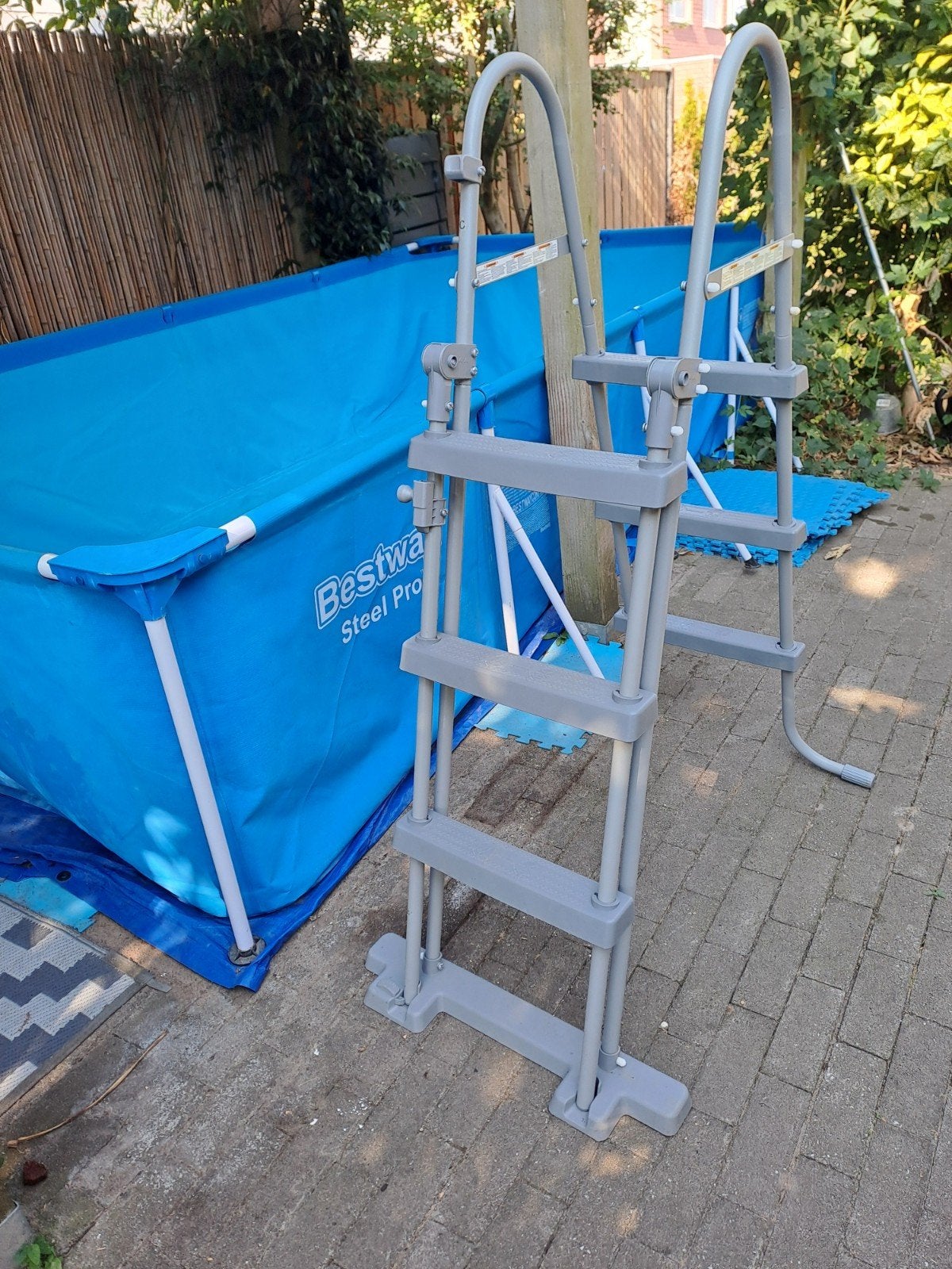 zwembadtrap bestway, Ophalen, Gebruikt, Ladder
