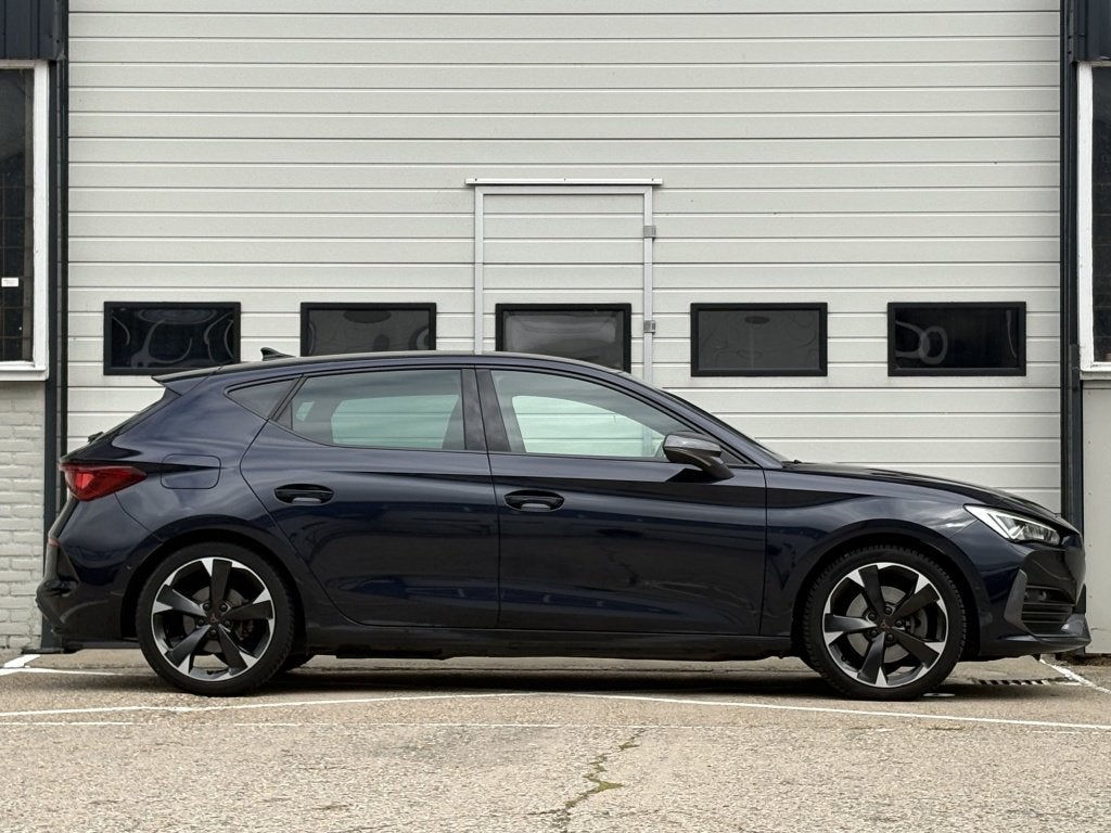 CUPRA Leon 1.4 e-Hybrid VZ Performance DSG Automaat | 245PK, Auto's, Automaat, Gebruikt, 4 cilinders, Leder en Stof