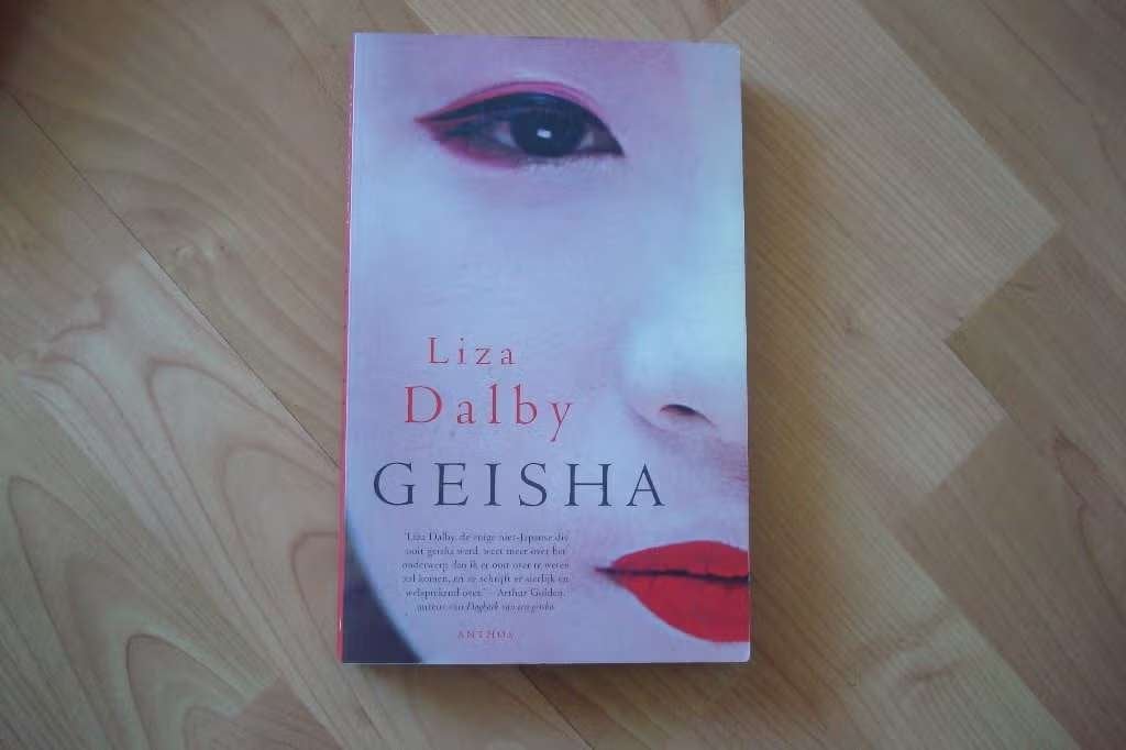 Geisha - Liza Dalby, Ophalen of Verzenden, Gelezen
