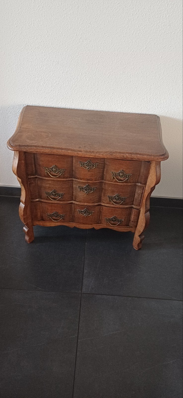 Antieke ladekastje / commode met 3 lades, Ophalen