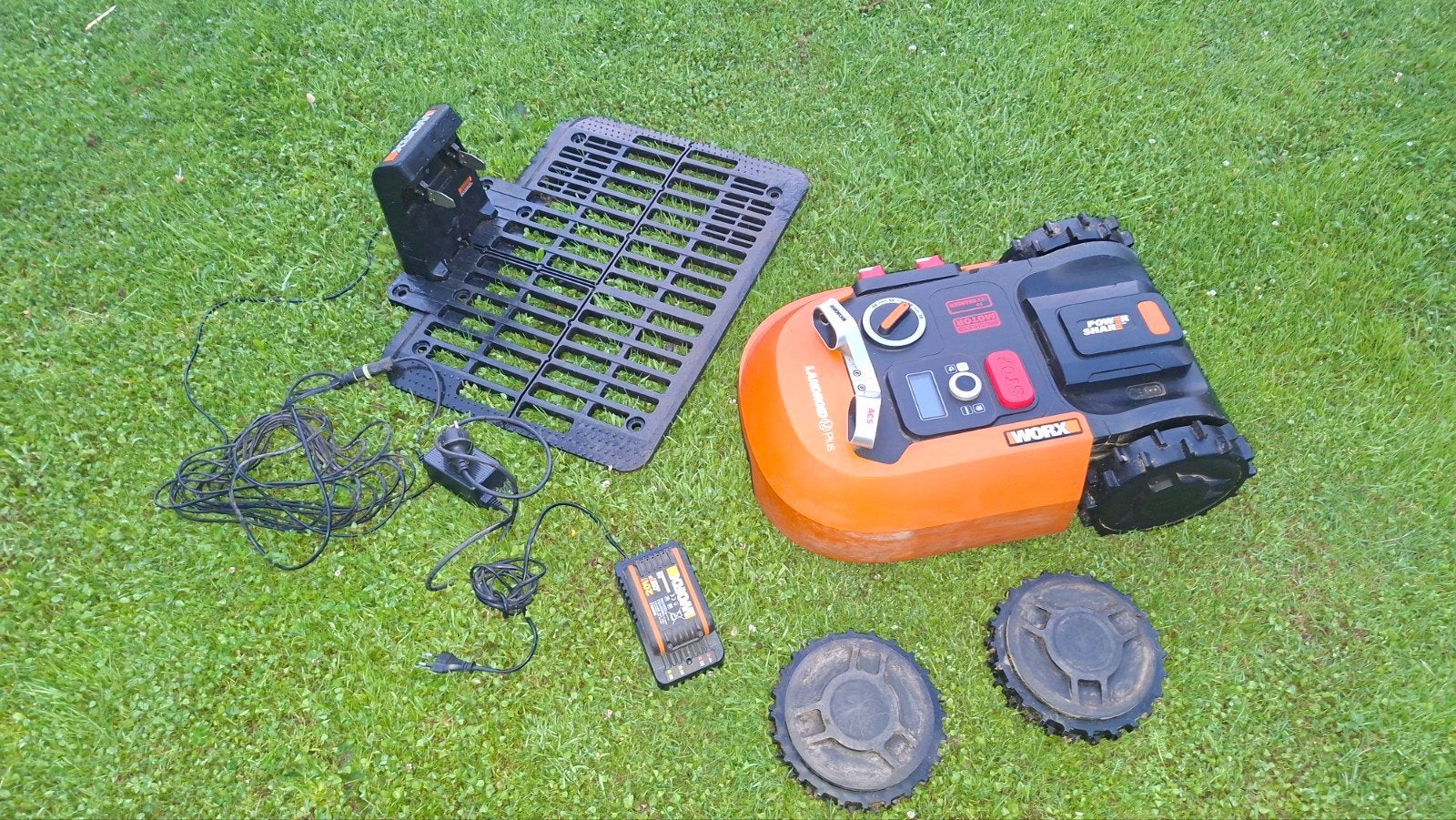 Worx Landroid M700 Plus WR167E robotmaaier, Ophalen, 50 cm of meer