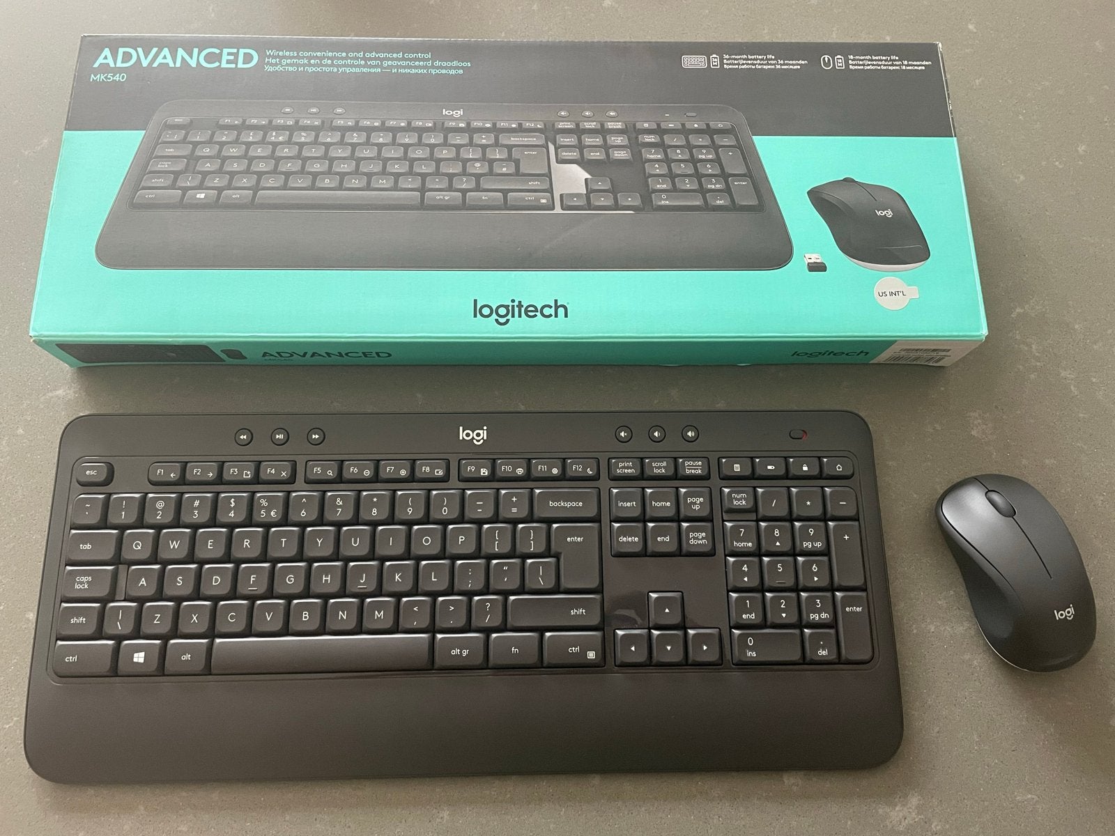 Logitech MK540 Advanced Draadloos Toetsenbord en Muis Set, Ophalen, Draadloze ontvanger, Zo goed als nieuw, Draadloos