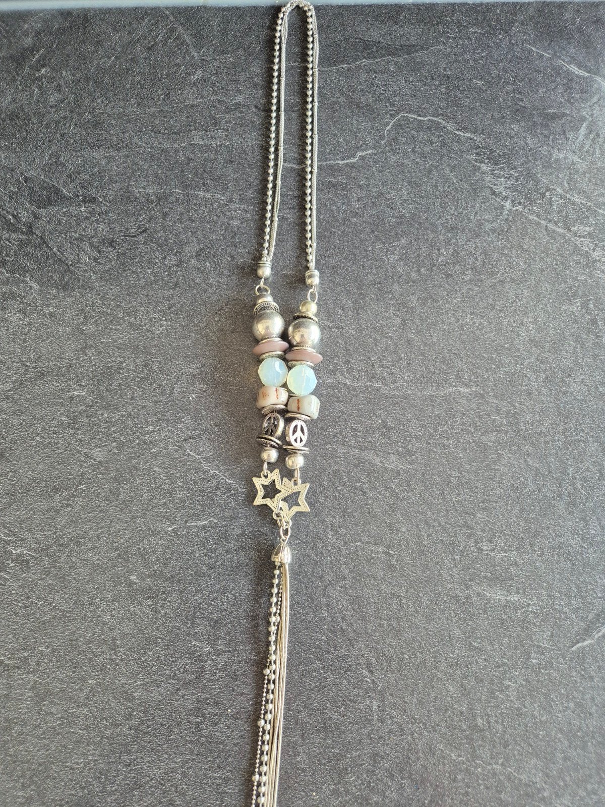 Mooie ketting, Sieraden, Tassen en Uiterlijk, Kettingen, Ophalen of Verzenden, Zo goed als nieuw, Grijs, Overige materialen
