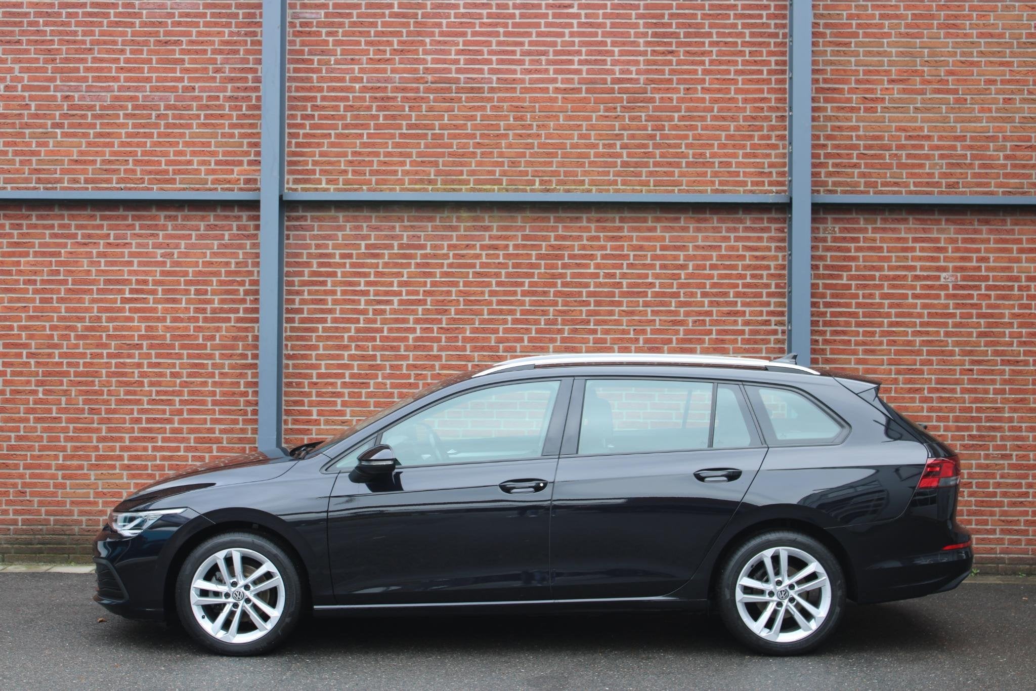 Volkswagen Golf Variant 1.0 eTSI Life Cruise Control adaptie, Auto's, Stof, Gebruikt, Zwart, Origineel Nederlands
