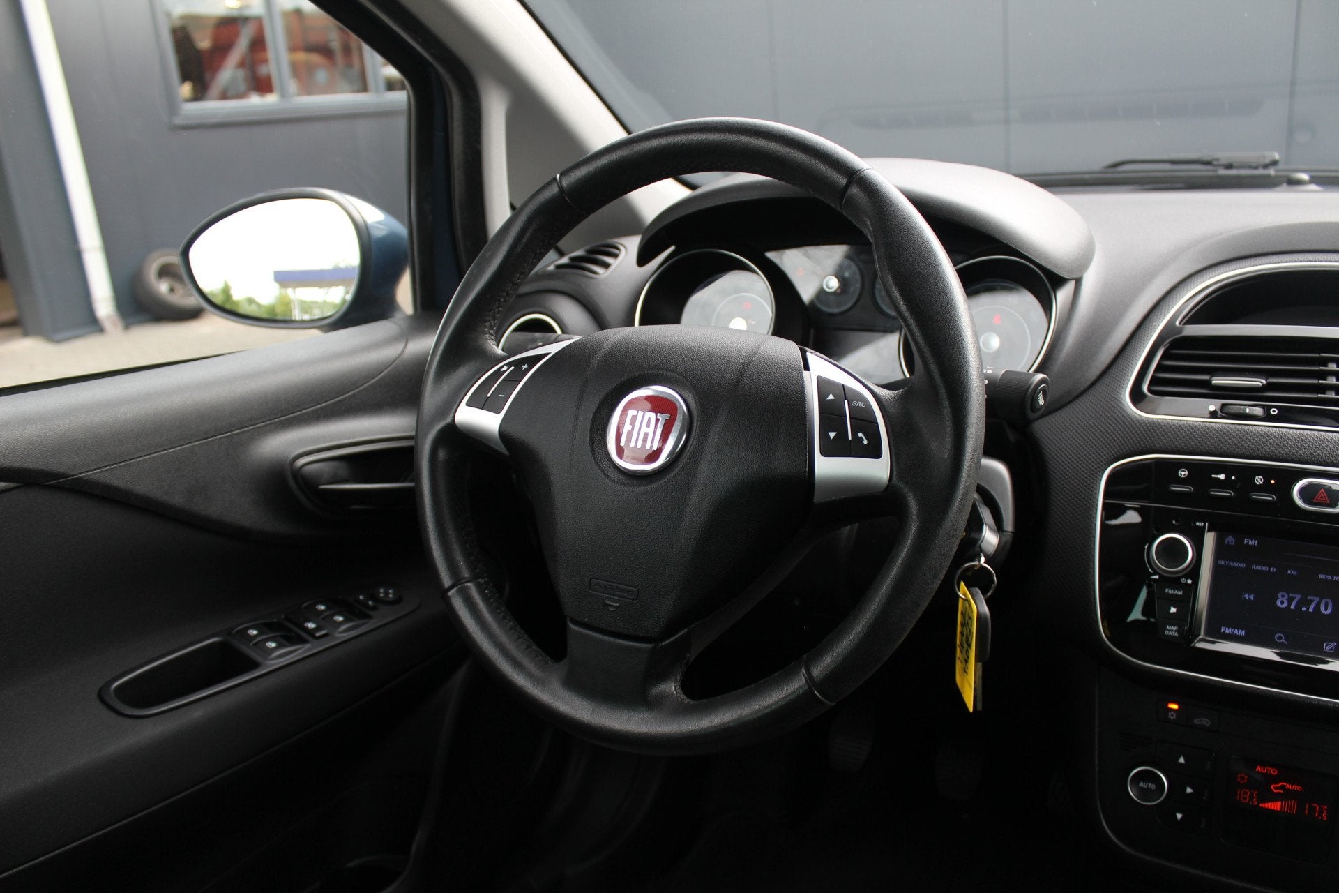 Fiat Punto Evo 0.9 TwinAir Sempre | Incl. 12 maanden garanti, Voorwielaandrijving, 12 maanden, Gebruikt, Automatische klimaatregeling