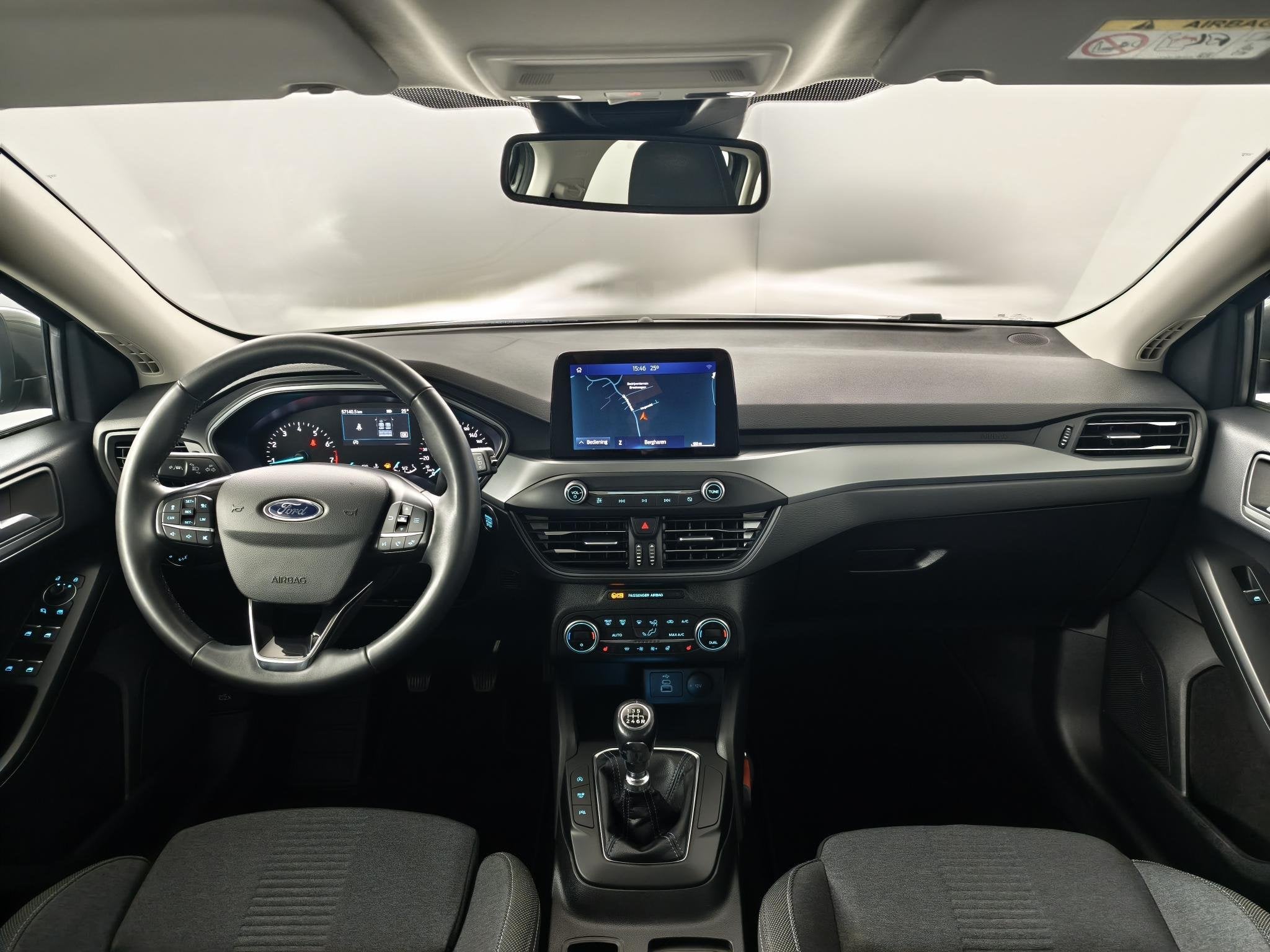 Ford Focus Wagon 1.0 EcoBoost Hybrid Active Vignale | Naviga, Auto's, Ford, Gebruikt, Met garantie (alle), Handgeschakeld, Zilver of Grijs