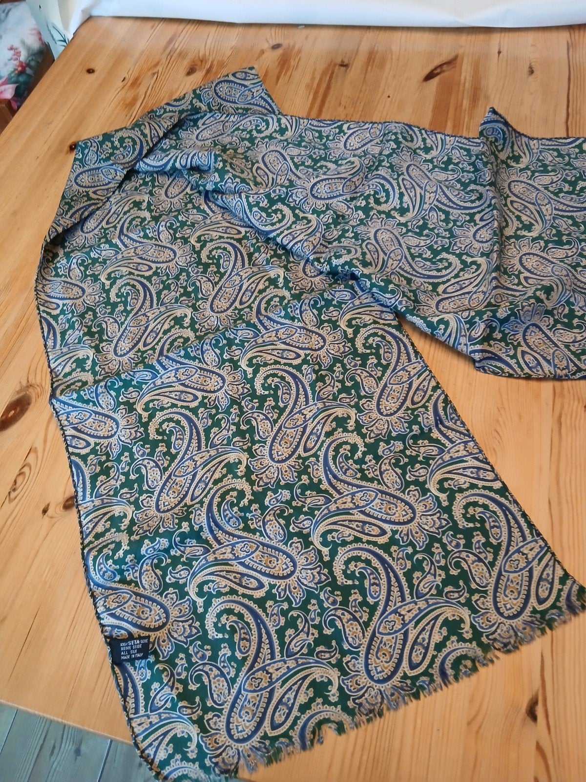 Zijden sjaal met paisley print, Made in Italy, Ophalen of Verzenden, Zo goed als nieuw, Sjaal