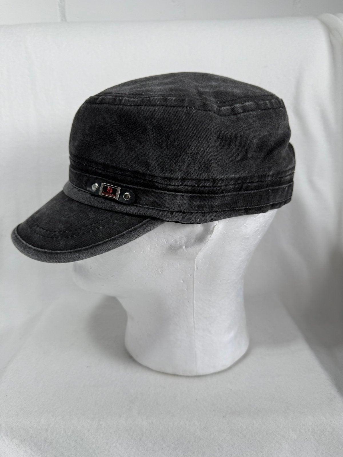 Nieuwe Zwartgrijze Leger Army stijl Flatcap pet Military, Ophalen of Verzenden, Nieuw, One size fits all, Pet