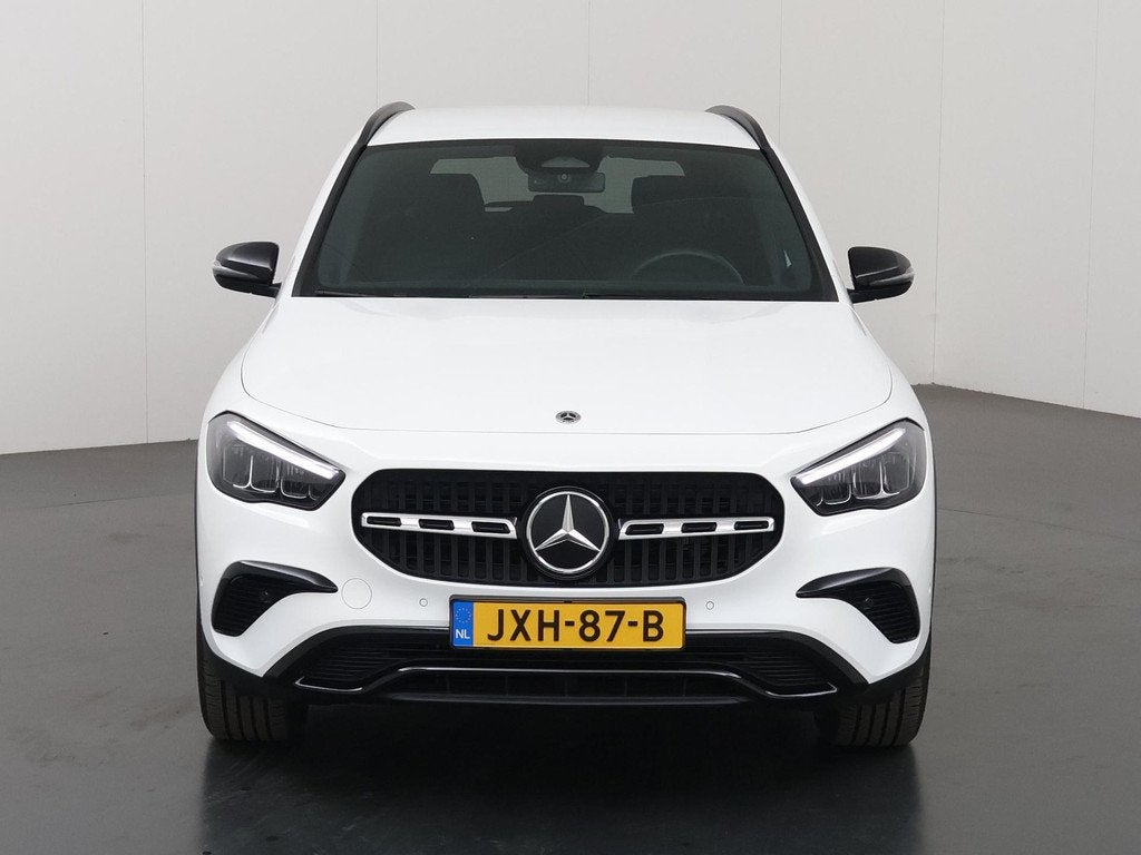 Mercedes-Benz GLA-klasse 250 e Luxury Line | Night pakket |, Auto's, Mercedes-Benz, 4 cilinders, 16 kWh, Wit, Bedrijf