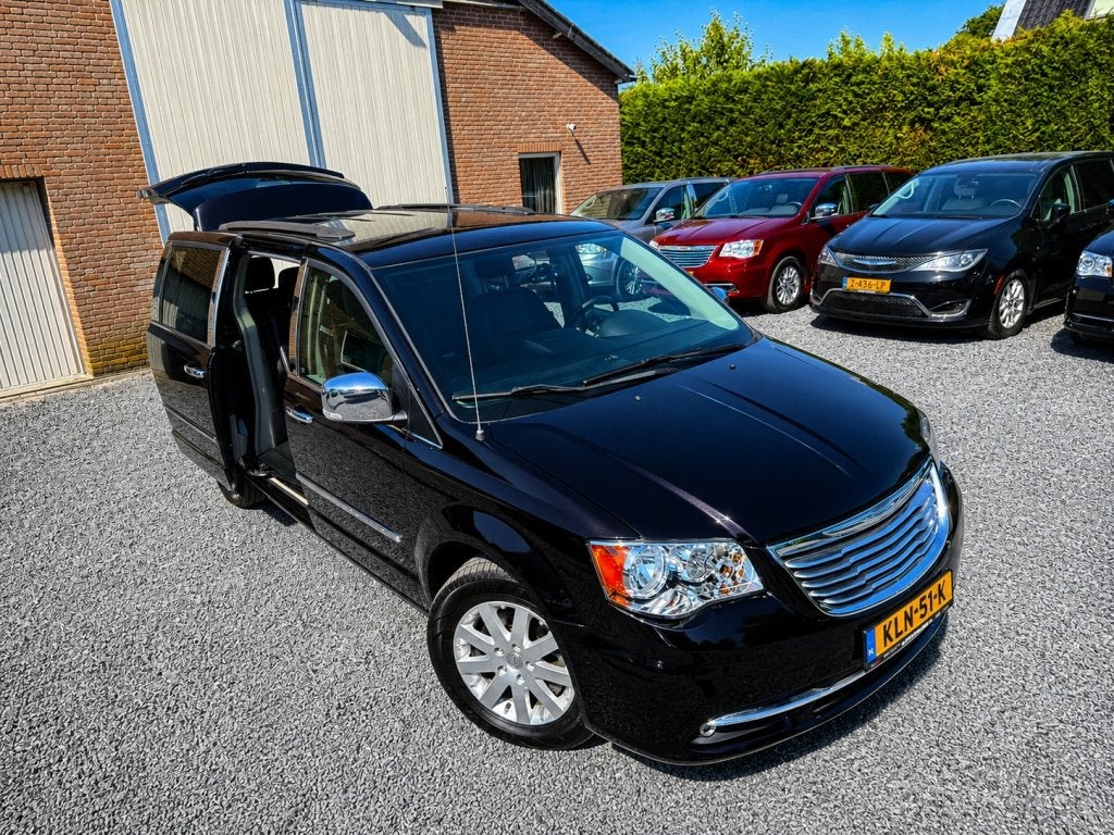 Chrysler Grand Voyager 3.6 V6 LIMITED-S EMINENCE-BLACK STOW&, Auto's, Gebruikt, Zwart, Grand Voyager, 7 stoelen