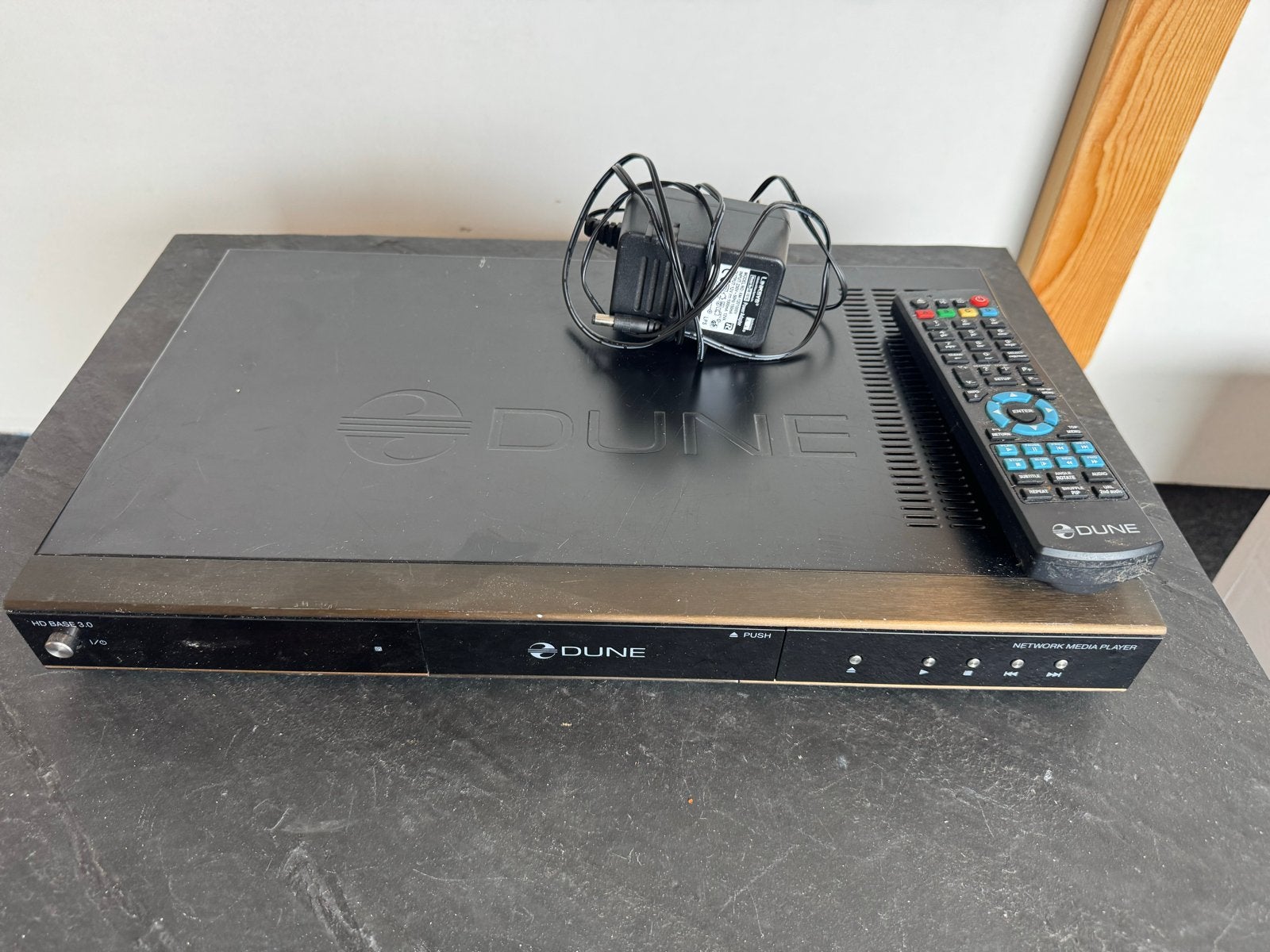 Dune HD Base 3.0 Netwerk Mediaspeler met Afstandsbediening, Ophalen of Verzenden, Zo goed als nieuw, HDMI, Zonder harde schijf